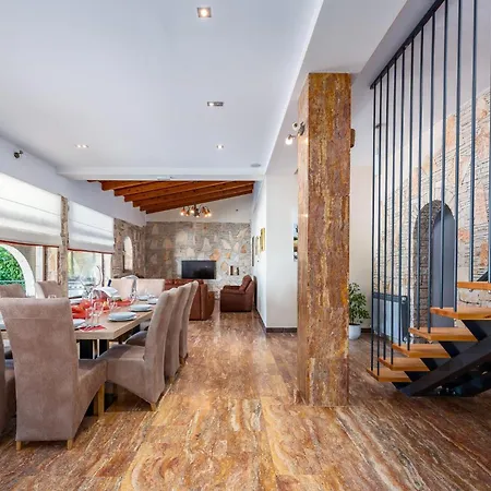 Casa Travertina بيت للعطل