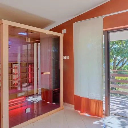 Casa Travertina Ruhci