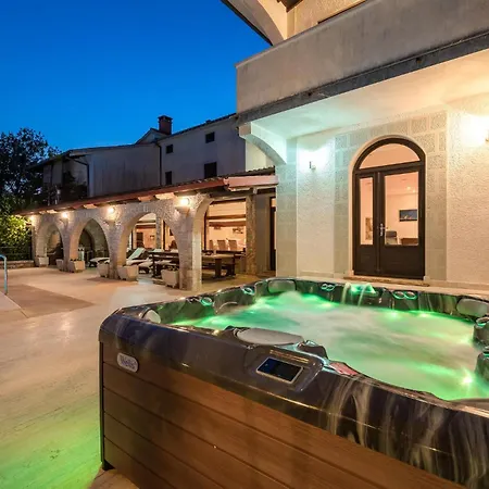 Casa Travertina Ruhci