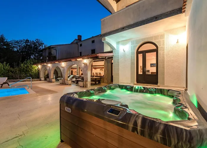 Casa Travertina Ruhci