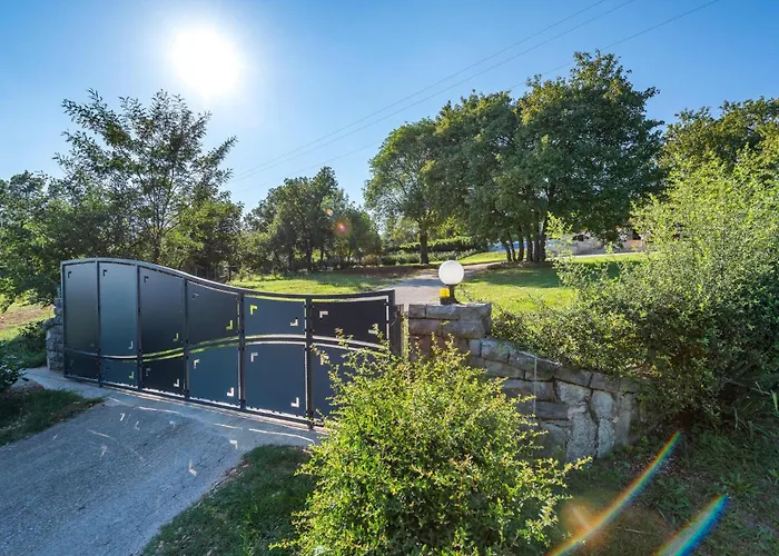 Casa Travertina Vikendica Ruhci