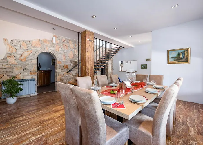 Casa Travertina Vikendica